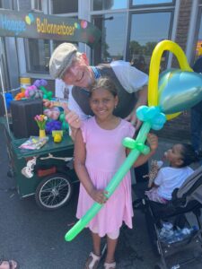 Daf open dag met de Haagse ballonnenboer"