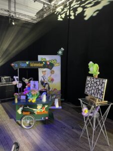 Haagse Ballonnenboer en zijn handkar"