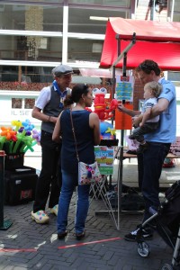 Home made market met de Haagse ballonnenboer