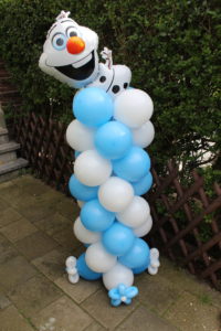 Olaf in het frozen thema van de Haagse Ballonnenboer